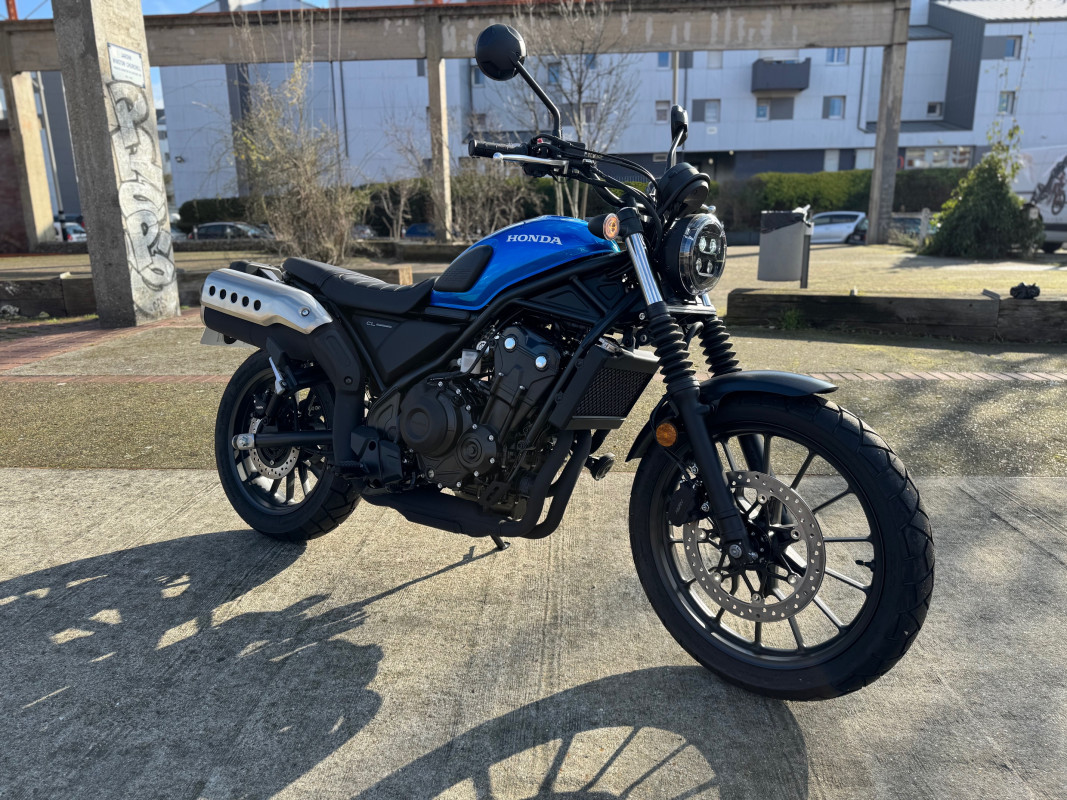 HONDA PCX 125 EURO-BIKE 77  VERT-SAINT-DENIS 